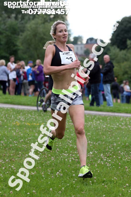 Womens Sunderland 5k Road Race (Northern and North Eastern Champs). Photo: David T. Hewitson/Sports for All Pics